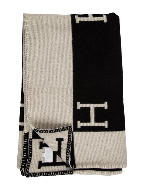 Hermes black and white blanket